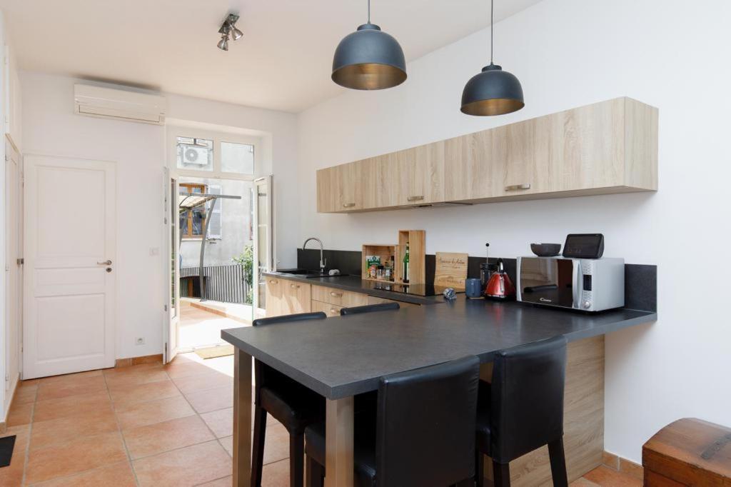 Appartements Climatises - Vieil Antibes Kültér fotó